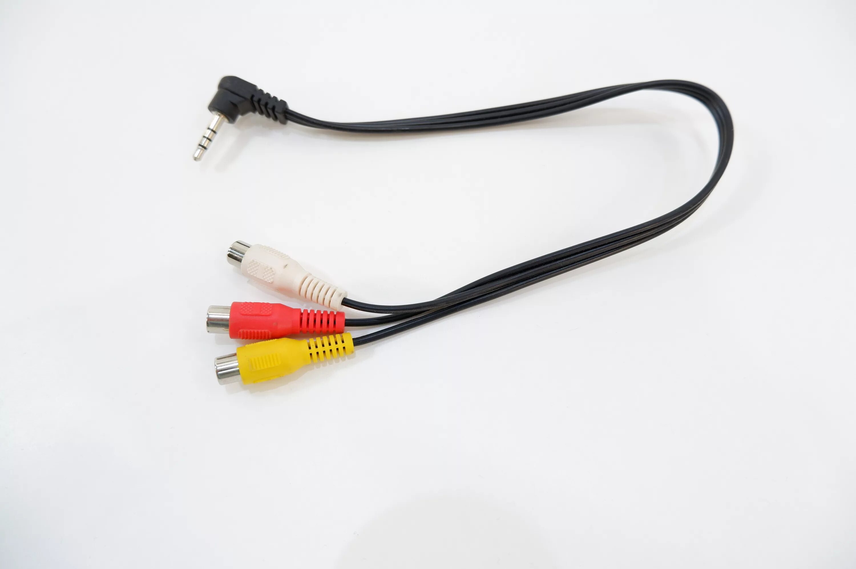 Входы выходы rca. Композитный av-кабель 3x RCA на MINIJACK 4pin. Композитный кабель RCA to 9 Pin av. Incar кабель 8 Pin, 3 RCA. Разъем композитный (RCA).