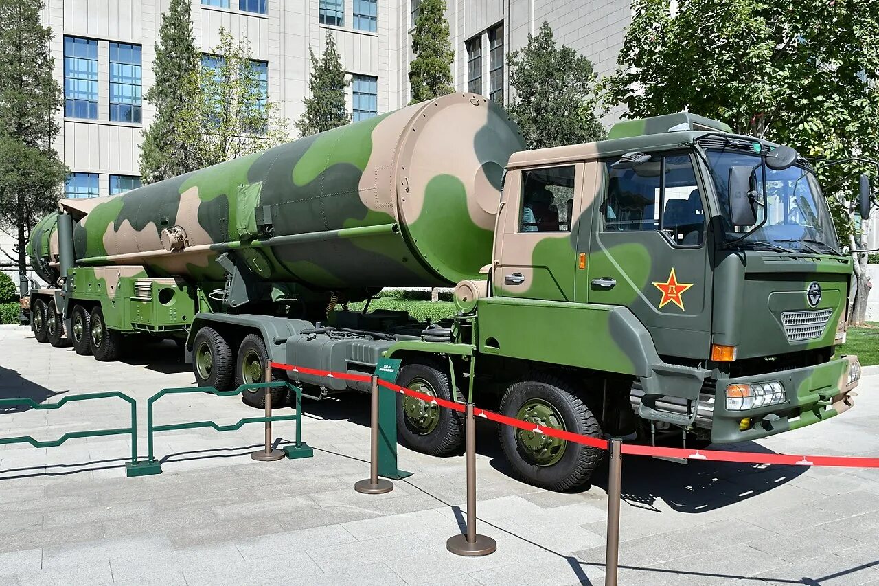 Ракетно ядерные силы китая. Мбр df-41. Df-26. Bu2506df транзистор характеристики. Дунфэн df 41.