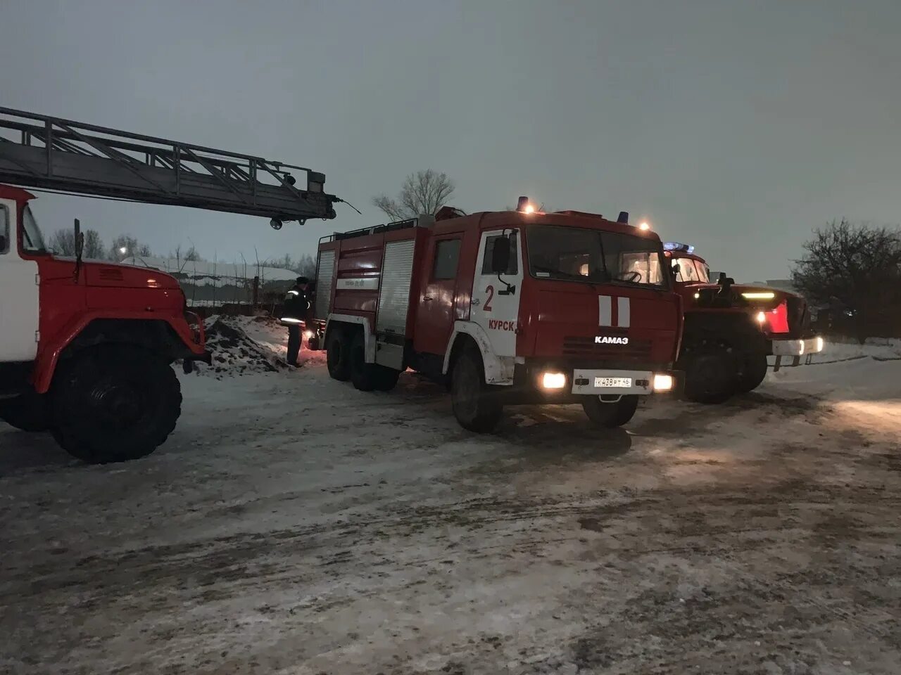 Пожар на ккхп курск на магистральном. Пожар в казачинско-ленском районе. Пожар в посёлке магистральном. Пожар на магистральной улице. Пожар на магистральном сегодня.
