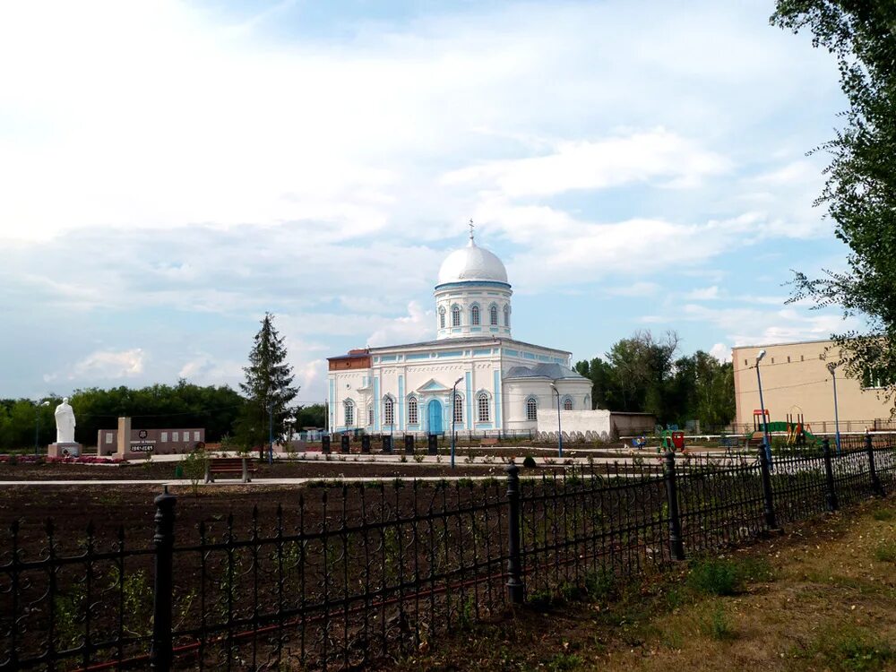 Село алексеевка алексеевского района самарской области. Алексеевка (Алексеевский район, Самарская область) Церковь. Церковь Казанской Алексеевка Самарской. Церковь Алексеевка Самарская область Кинельский район.