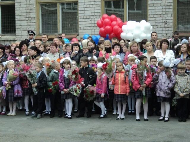 Школа 4 ижевск. Школа 52 Ижевск. Школа 73 Ижевск. Директор школы 52 Ижевск.