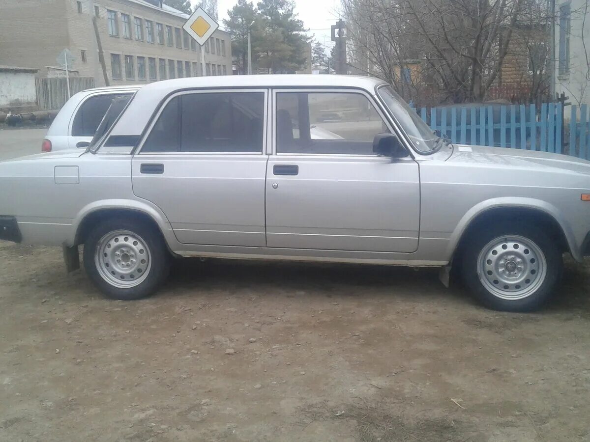приора 7 года. авито авто с пробегом ваз 2112. купить самую дешевую машину а омске в отличном состоянии. ваз 2009 хасан. авито оренбургская обл с илек уаз.