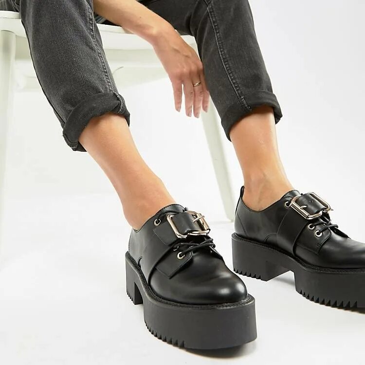 Лоферы на толстой подошве с юбкой. Черные кожаные броги на массивной подошве asos design. Кожаные лоферы на толстой подошве с кисточками asos design machine premium. Кожаные лоферы на толстой подошве с кисточками asos design machine premium. Лоферы женские на платформе.