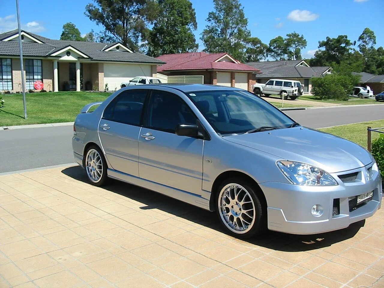 Mitsubishi lancer 2004