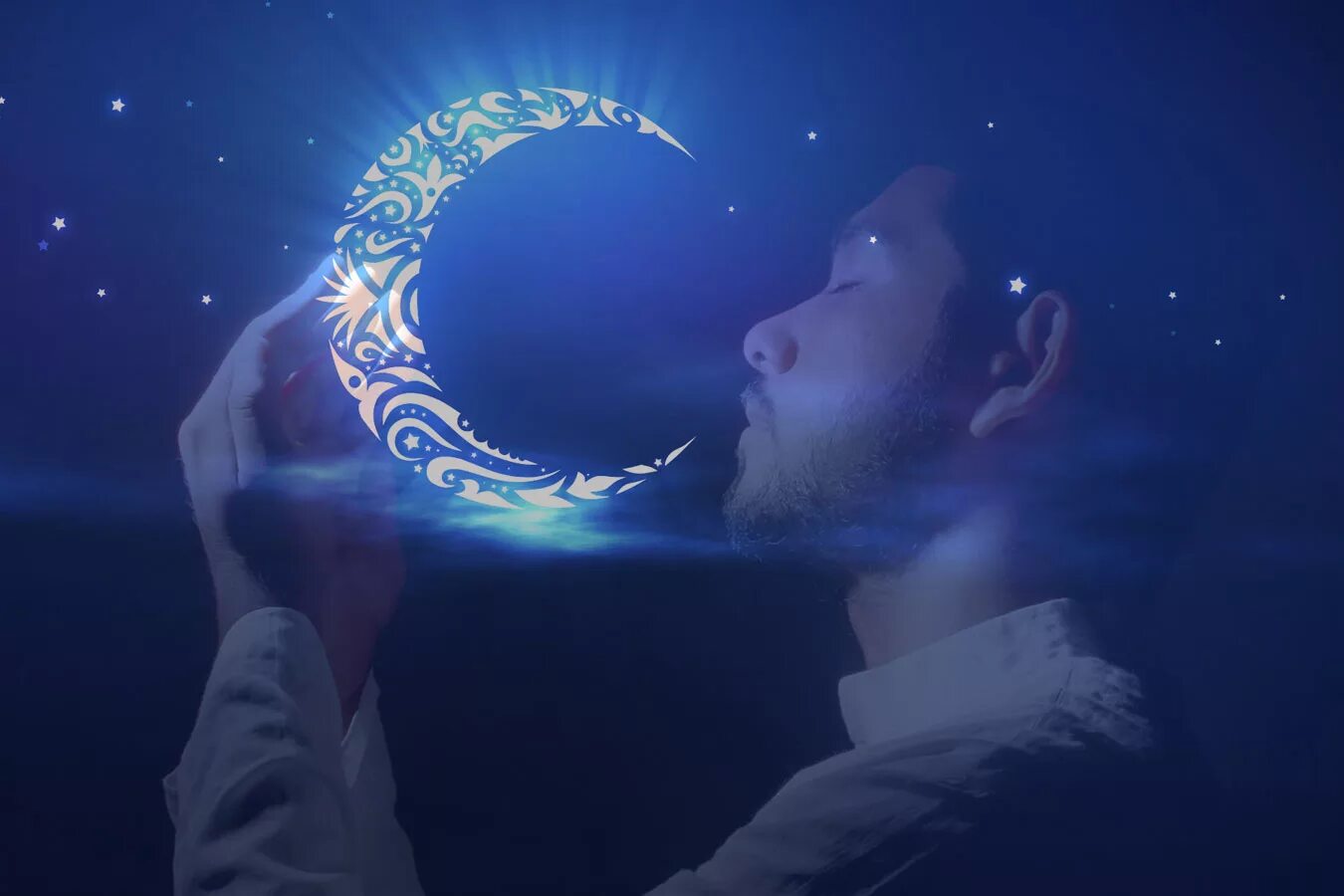 Кадыр ночь в рамадан. Ночь Кадыр. Мусульманская Луна. Мусульманин ночью. Ночь могущества.