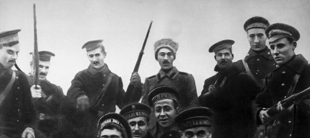 Революция 1921. Восстание моряков в кронштадте 1921. восстание кронштадта 1917. мятеж в кронштадте в 1921 году. балтийские матросы 1917.