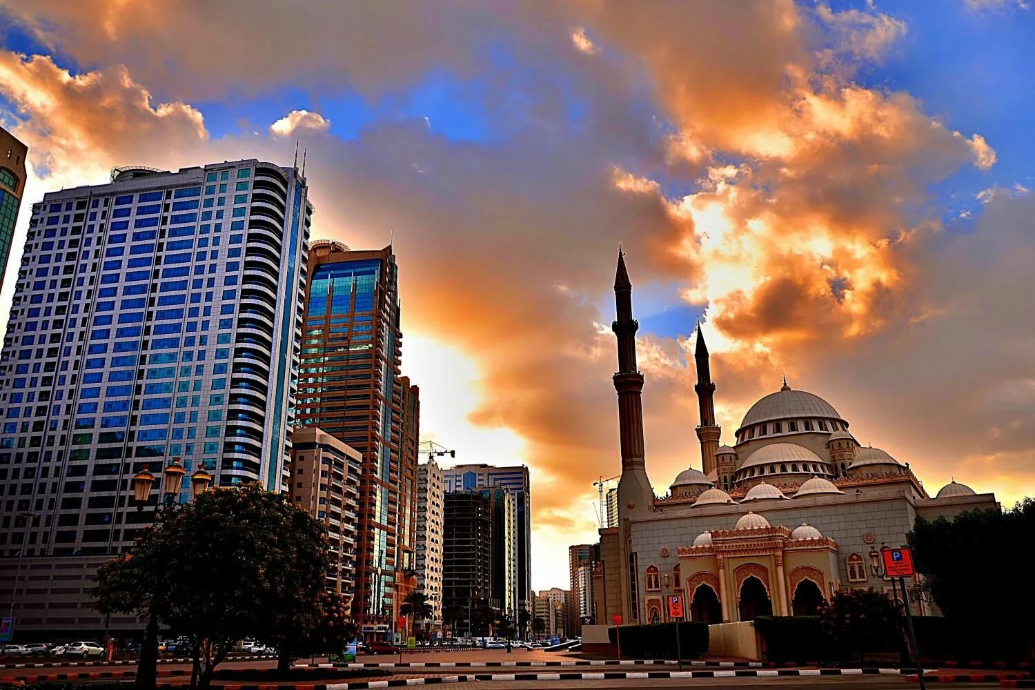 Объединённые арабские эмираты Шарджа. Дубай город Шарджа. Sharjah United arab Emirates. Шарджа столица.