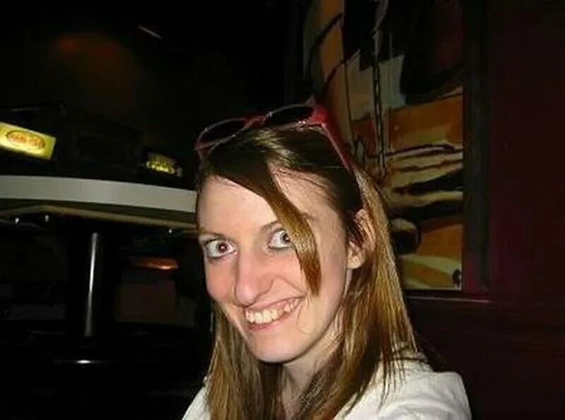 Красивая и страшная подруги. Почему девушки страшные. Почему девушки страшные. Вероника зайцева ебыч. Росси де пальма без макияжа.