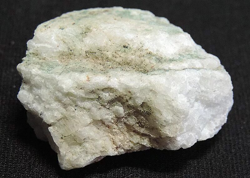 Jp. гелиолит солнечный камень. амазонит / минерал. хим камень. микроклиновый гранит.