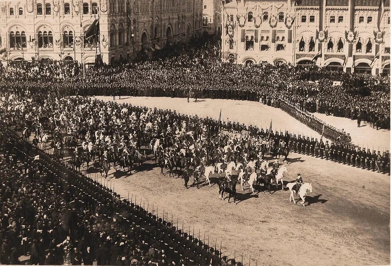 торжественный въезд императора николая ii в кремль 9 мая 1896 года. коронация николая 2. коронация императора николая ii. 29 декабря 1896 года бал мышковской. 29 декабря 1896 года бал мышковской.