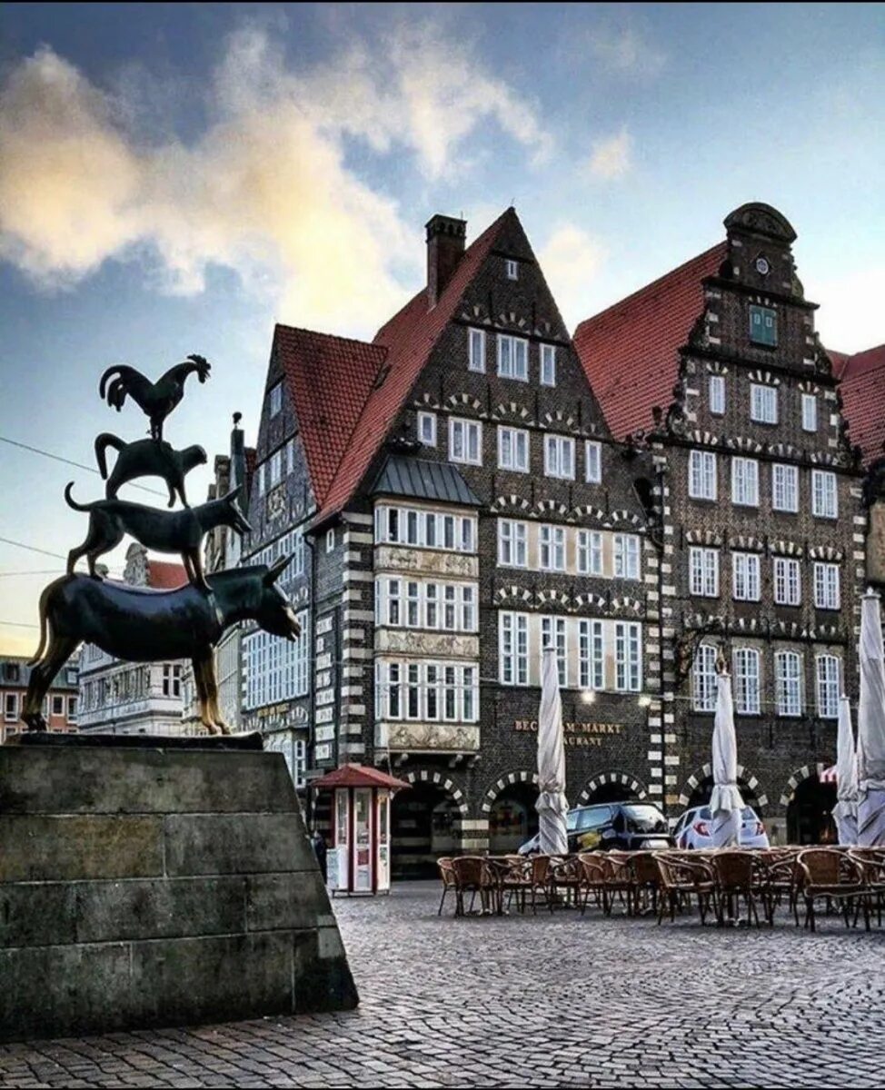 Бремени город где. Вольный Ганзейский город Бремен. Город Бремен (Bremen). Бремен земля ландшафт. Bremen город в Германии.