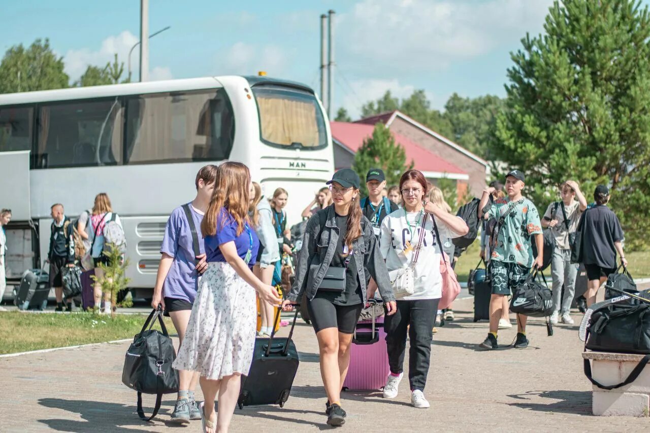 Приезд в район. Лагерь Звездный Курган смены 2023. Романтика лагерь смены 2023 Курган.