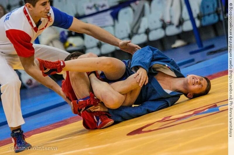 Самбо дети. Чемпионат мира по боевому самбо 2021. Самбо сегодня соревнования. Самбо сегодня соревнования. Тренер самбо.