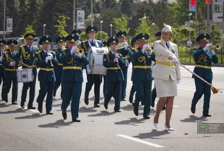 7 мая праздник в казахстане. 7 Мая праздник. 7 Мая праздник в Казахстане картинки. Какой сегодня праздник в Казахстане 7 мая. Что за праздник сегодня 7 мая в Казахстане.