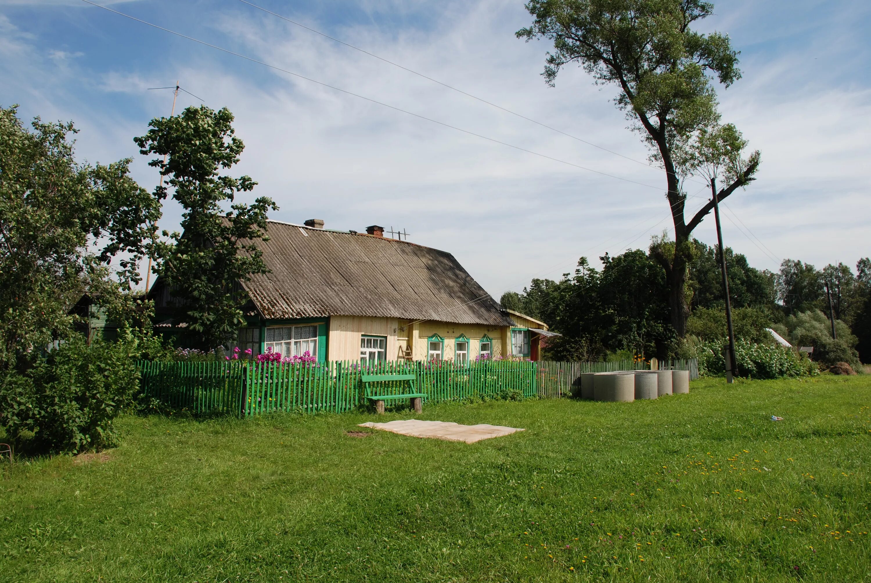 Дома в тарусской области. Петрищево деревня Тарусский район. Село Лопатино Тарусский район Калужская. Д Лопатино Тарусский район Калужской области. Тарусский район сельское поселение Лопатино.