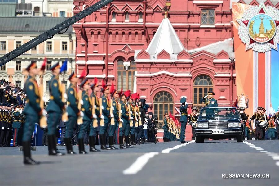 Парад офицеров. Офицеры на красной площади. 9 Мая Москва. Дом офицеров красная площадь. Площадь Москвы 9 мая.