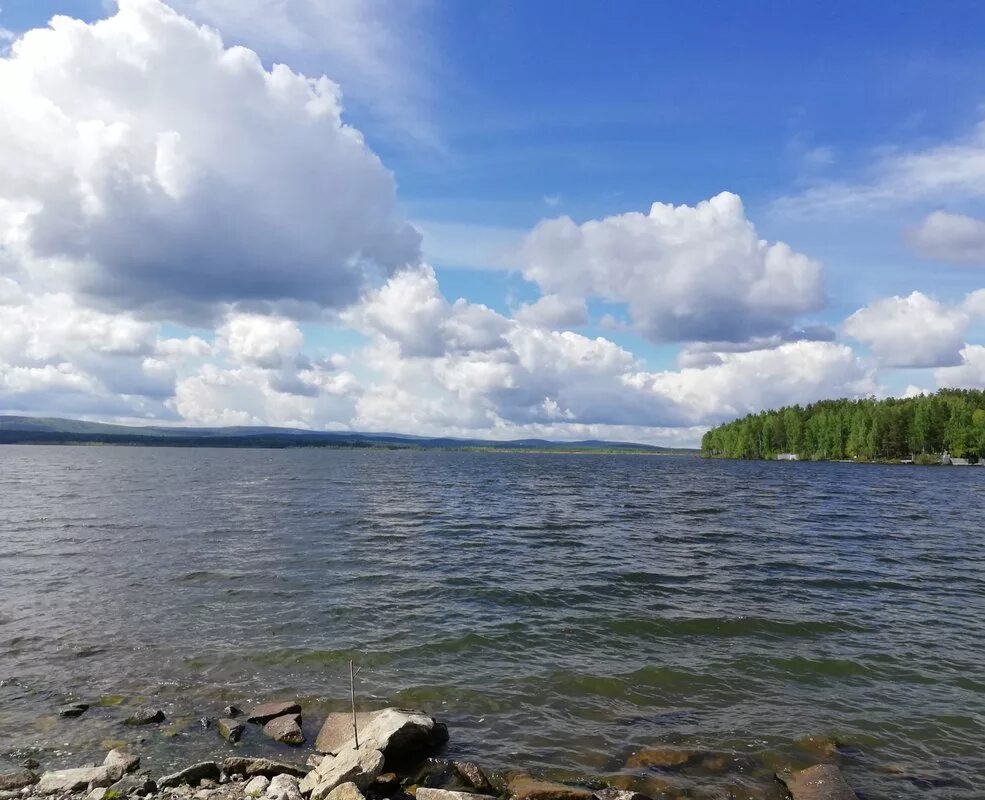 Озеро Таватуй Свердловская область. Озеро Таватуй ЕКБ. Поселок Калиново озеро Таватуй. Озеро Таватуй Свердловская область фото.