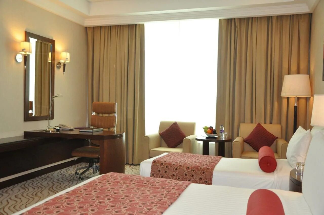 Canal central hotel business bay. Park regis by prince. Park regis business bay dubai. Отель regis, сингапур. Park regis 4.