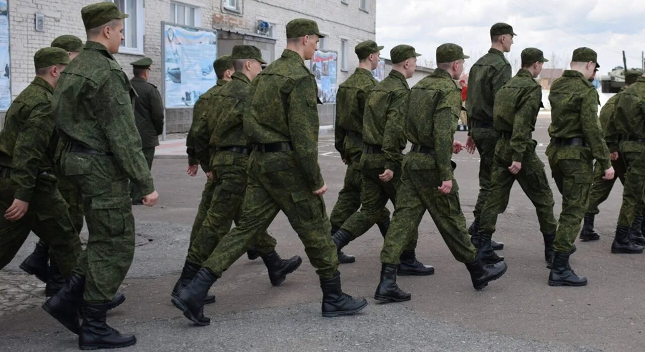 Армия 20 месяцев. Войска в военном Городке. Весенний призыв. Весенний призыв 2023. 32 Городок Екатеринбург Военная часть.