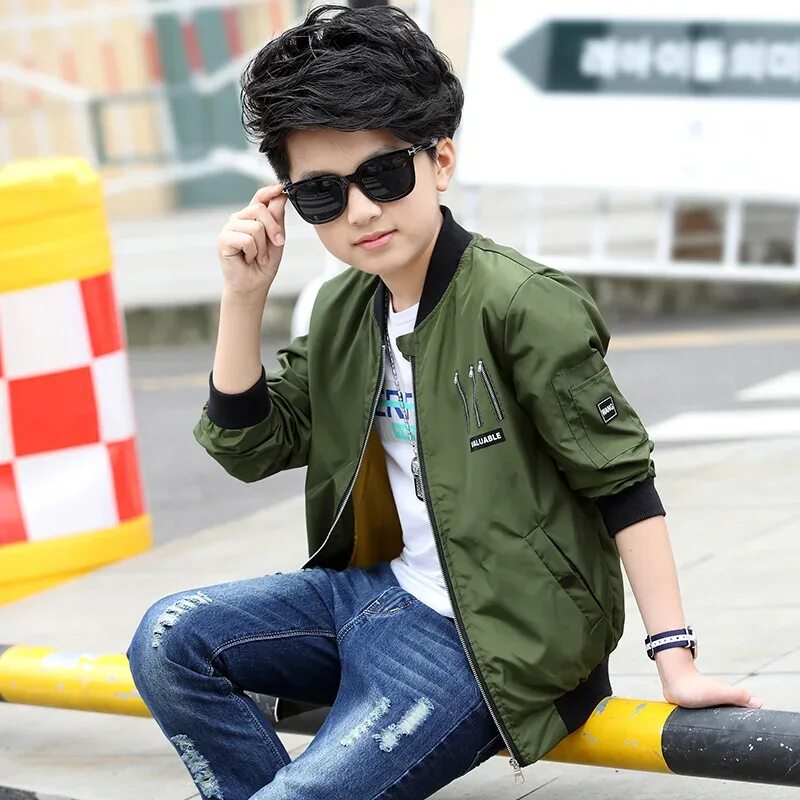 Бомбер зеленый для мальчика. Куртка бомбер janie and jack для мальчика. Бомбер для мальчика. Модные куртки для подростков мальчиков. Бомбер для мальчика идеи.