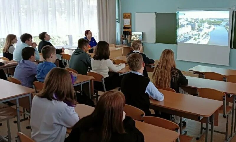 Школа 3 вельск. Класс в школе с учениками. Гимназия номер 4 город вельск архангельская область. Гимназия 4 вельск. Путешествие в школу.