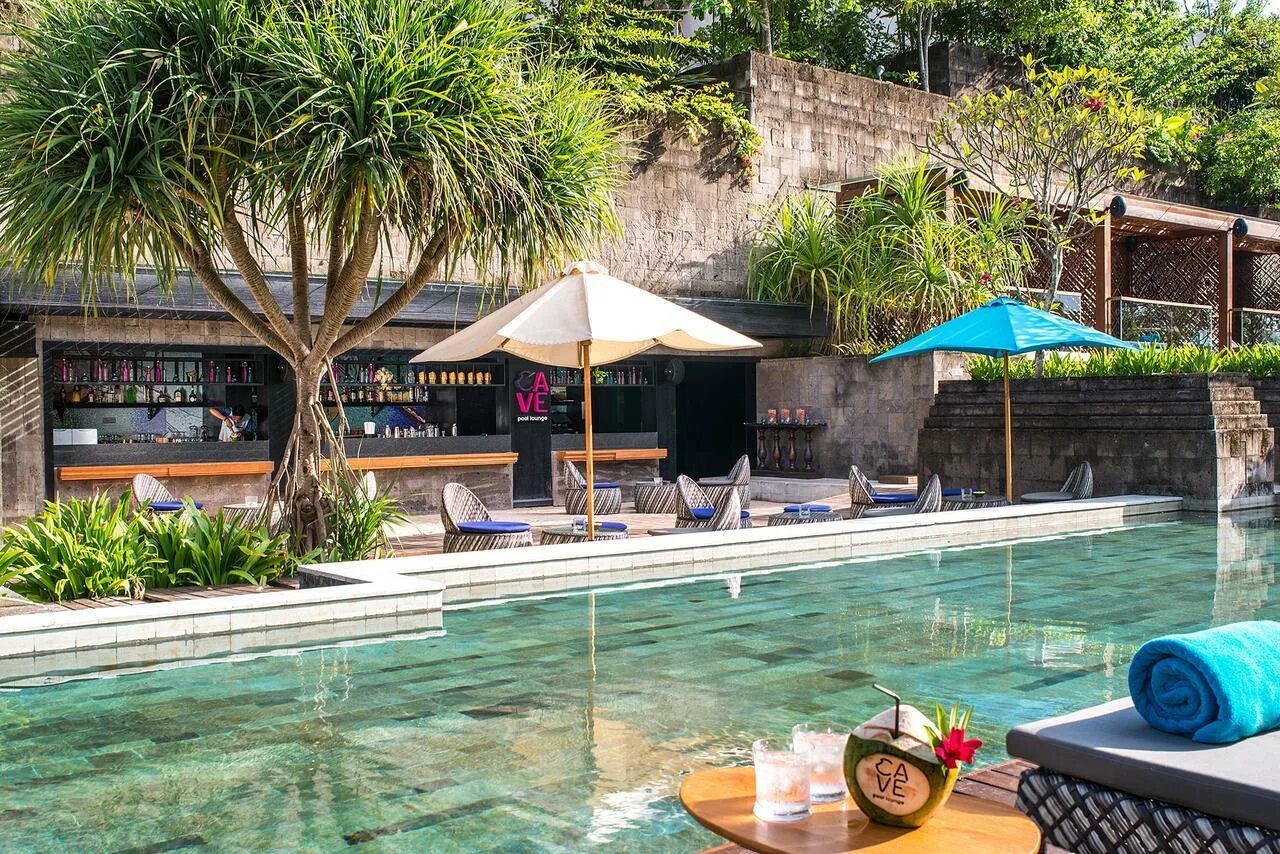 Бали индиго. Отель индиго бали. семиньяк бич отель. seminyak bali. seminyak beach bali.