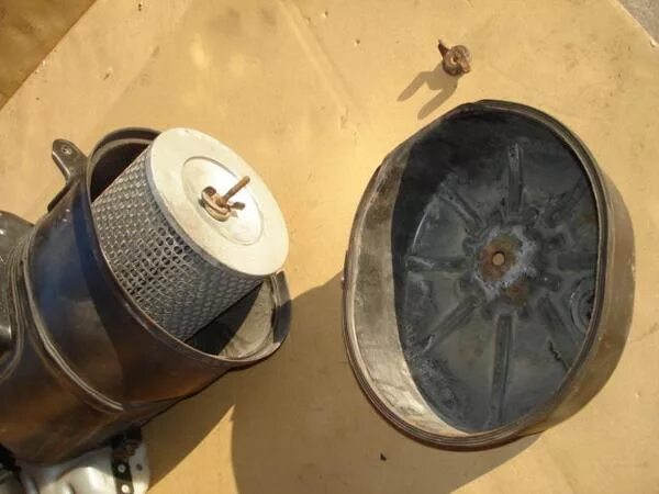 Воздушный фильтр хайс где находится Замена воздушного фильтра Тойота Сиенна. Фото, инструкция как поменять воздушный