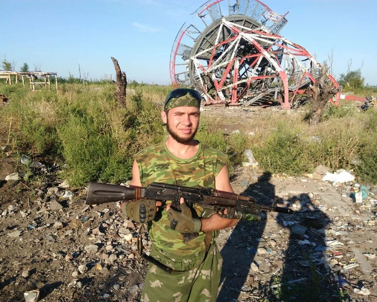 Донбасс самые последние новости. Муса Умаханов позывной Сокол. Позывной Сокол Донбасс. Добровольцы Новороссия. Добровольцы в ВСУ из России.