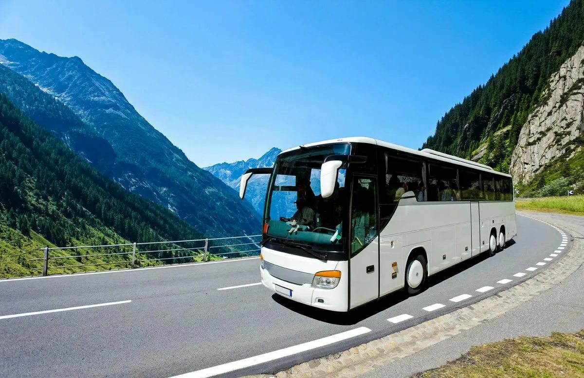 Автобус. Volvo Bus 2020. Volvo 9900 Bus 2020. Экскурсионный автобус Higer. Тур автобус.