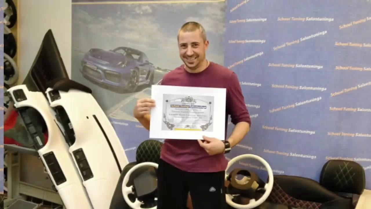 Курсы перетяжки. Перетяжка по псковской области был кто. Курсы перетяжки салона. Курсы перетяжки. Машинка швейная для шитья авточехлов.