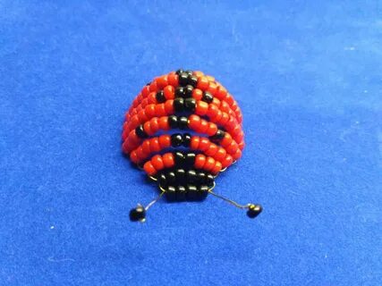 Коровка из бисера