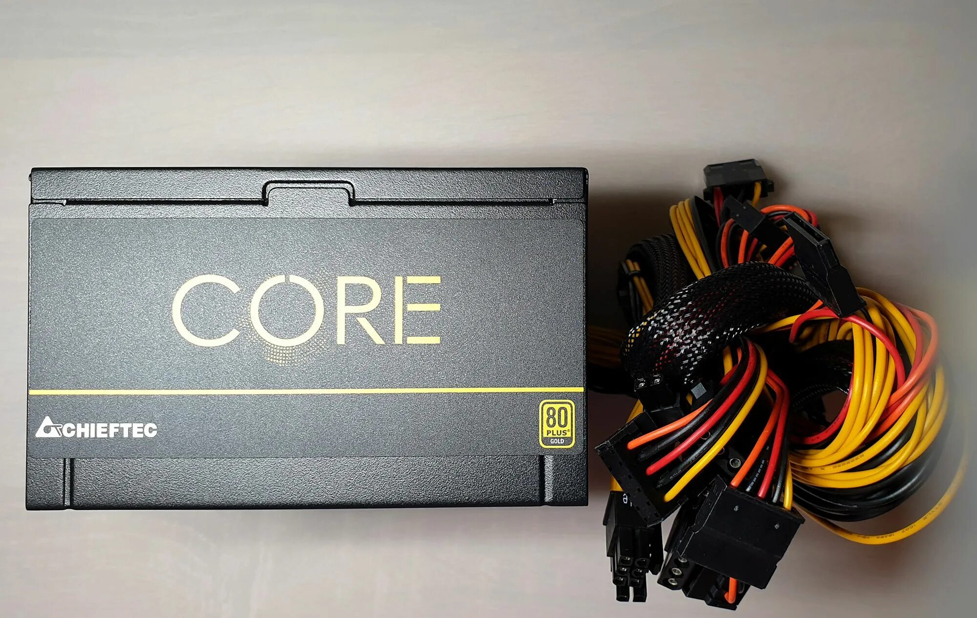 Chieftec core 700w