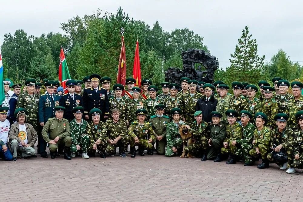 Пограничники. С праздником пограничных войск. С днем пограничника. 28 Мая день пограничника. 28 мая 19