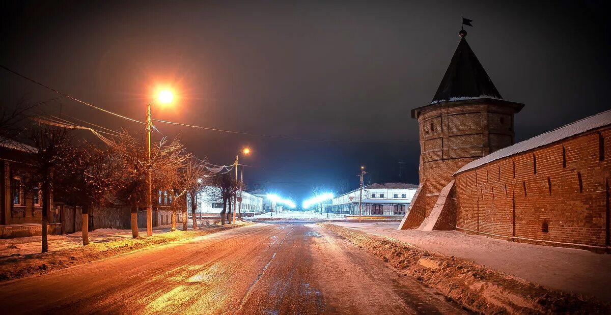 Погода юрьев польский на 10. Юрьев-польский зима. Ночной Юрьев-польский. Город Юрьев польский Владимирская область. Юрьевский Кремль, Юрьев-польский.