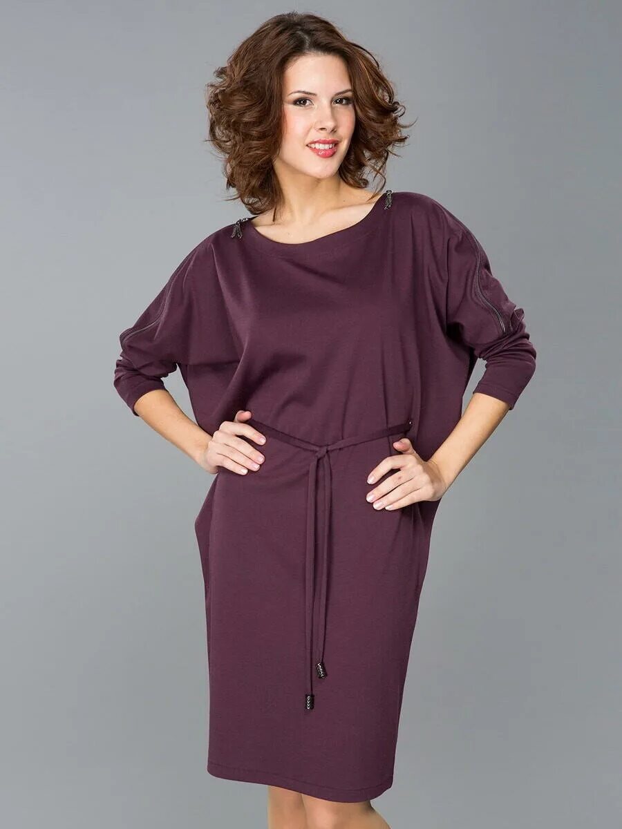 Рукав платья для полных. Нарядное черное платье для полной женщины. Платье из плотного трикотажа для полных. Платье красное трикотаж плюс сайз. Прямое платье для полных.