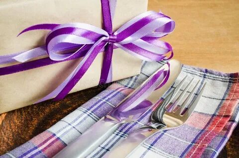 Setting presents
