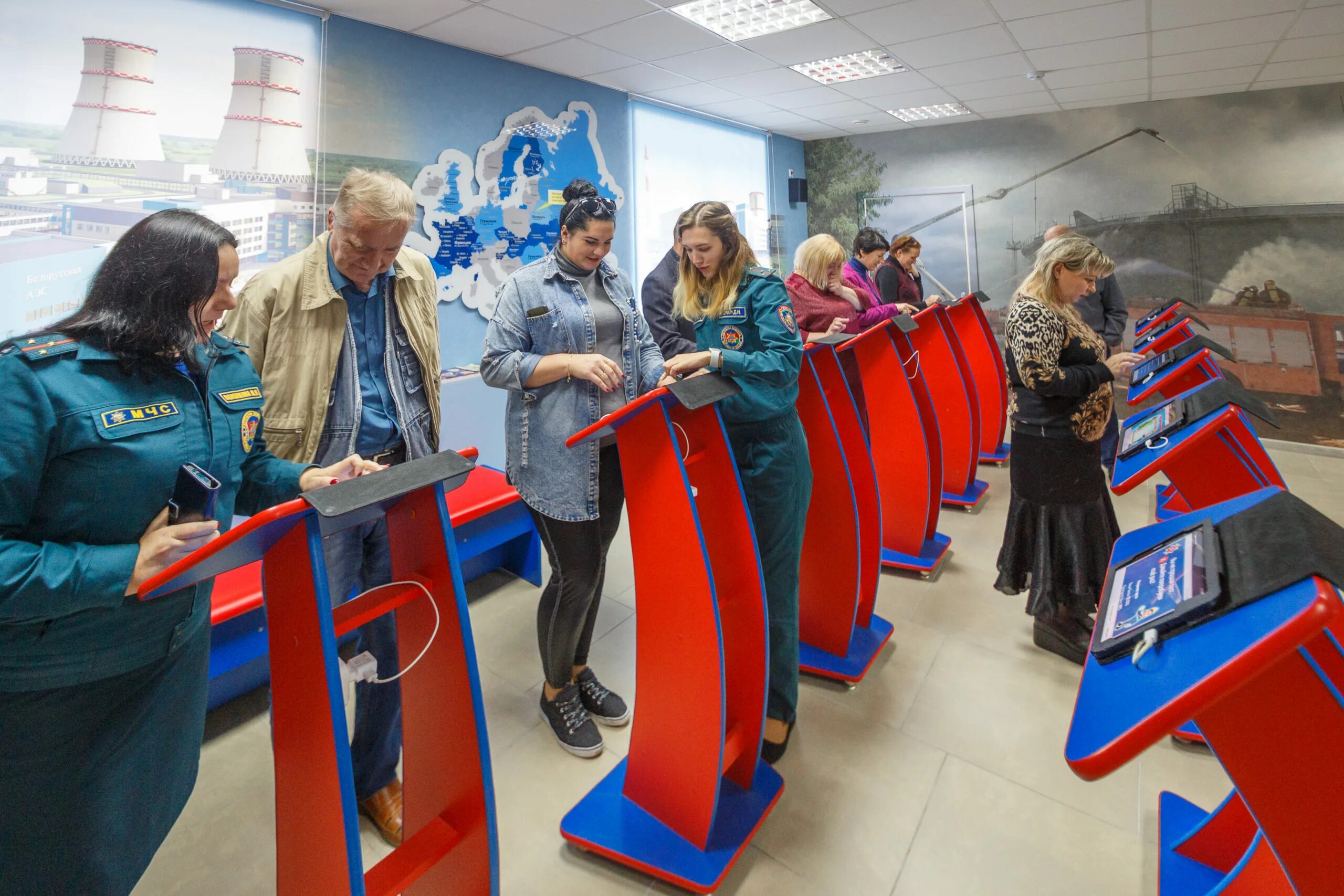 Центр безопасности мчс экскурсия. Центр безопасности МЧС Минск. Минск Олешева центр безопасности МЧС. Центр безопасности МЧС Москва экскурсии.