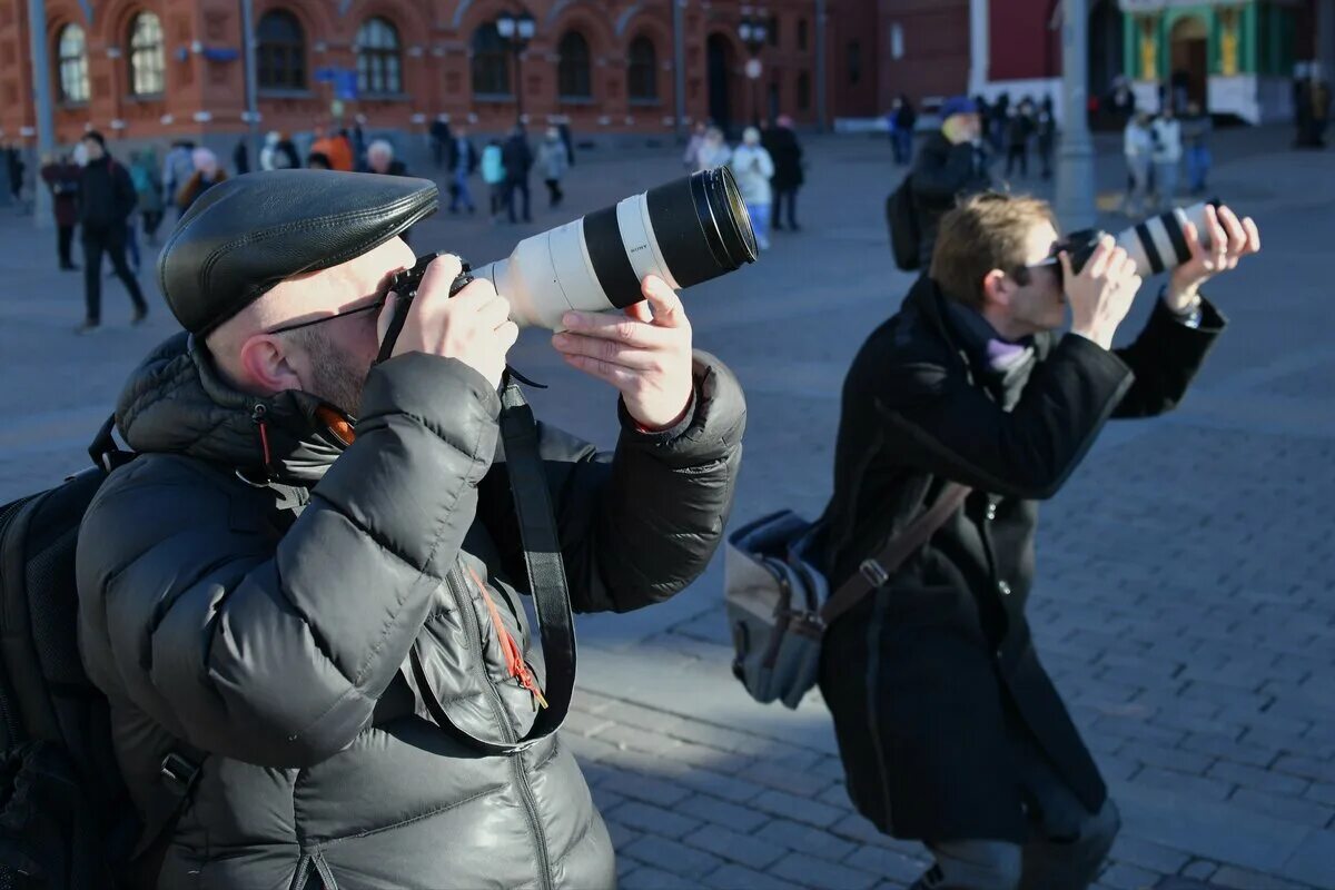 Будет ли солнечное затмение в москве. Затмение 25 октября в Москве. Солнечное затмение 25 октября. Солнечное затмение 2022 в Москве. Солнечное затмение 2022 25 октября в Москве.