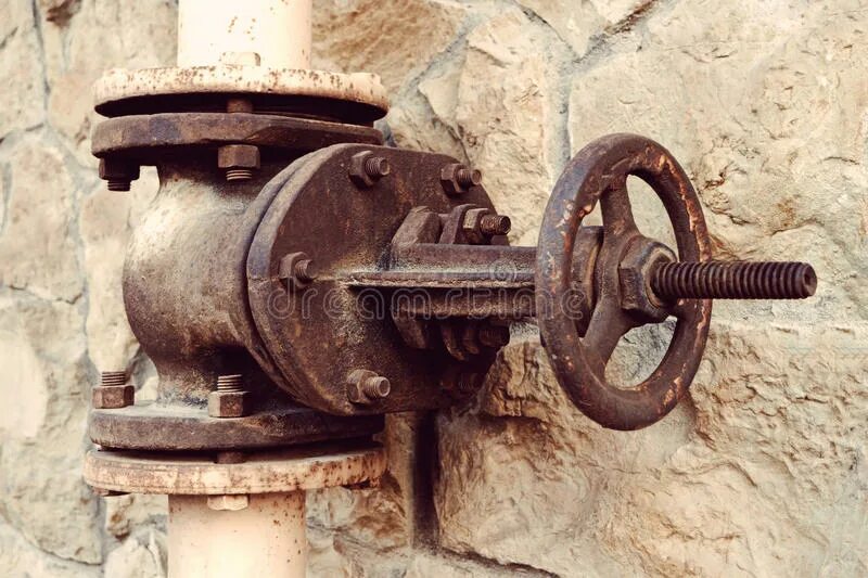 Куплю старые клапана. Старинный вентиль. Вентиль большой старый. Старый клапан. Старый клапан трубы газа.