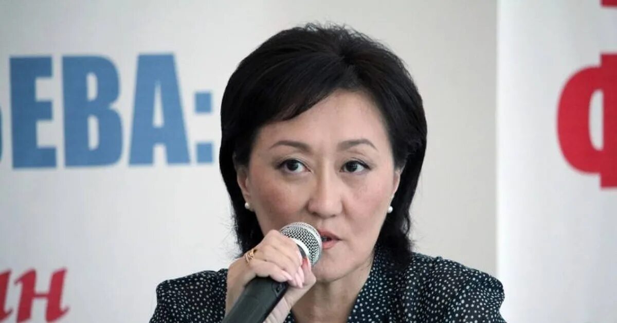Политик от сахи. Мэр якутска авксентьева. Сардана авксентьевна. Мэр якутска сардана. Сардана владимировна авксентьева.
