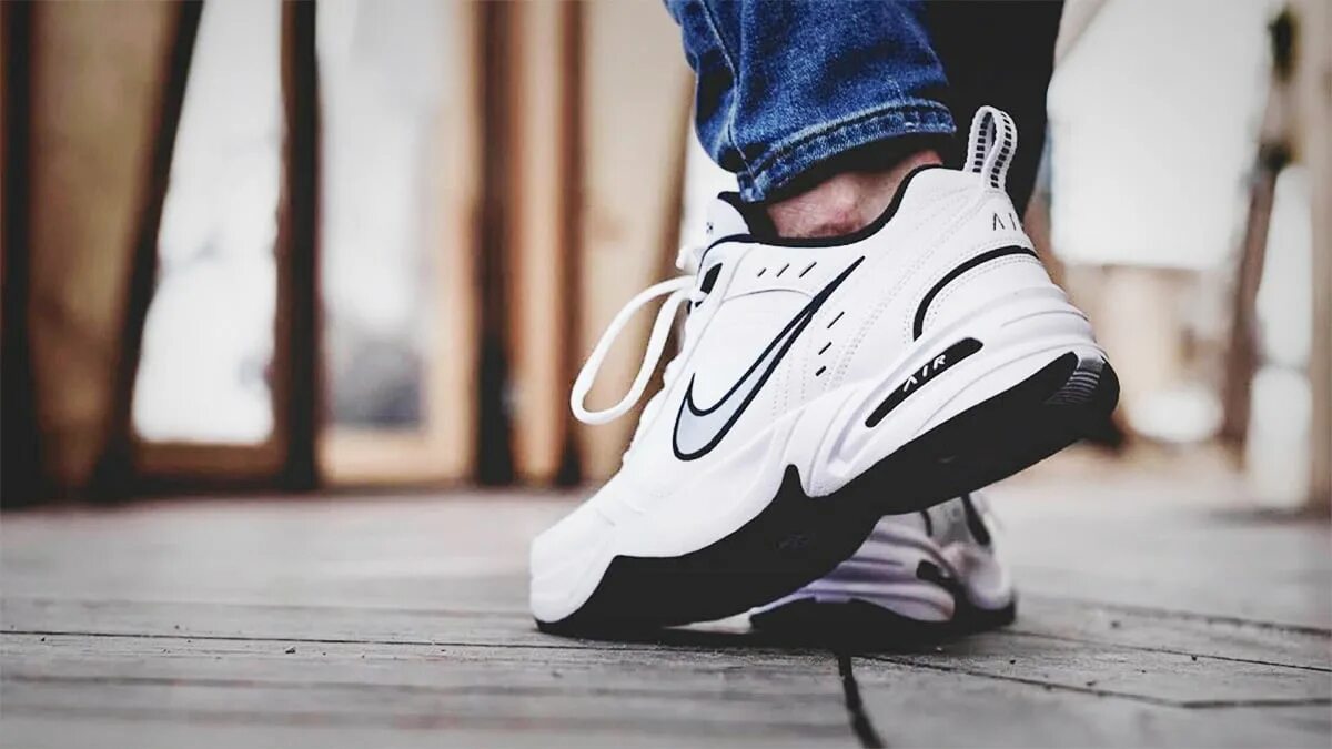 Кроссовки мужские air monarch iv. Найк АИР Монарх. Nike Nike Air Monarch IV. Nike Air Monarch 4 White Black. Nike Air Monarch 5.