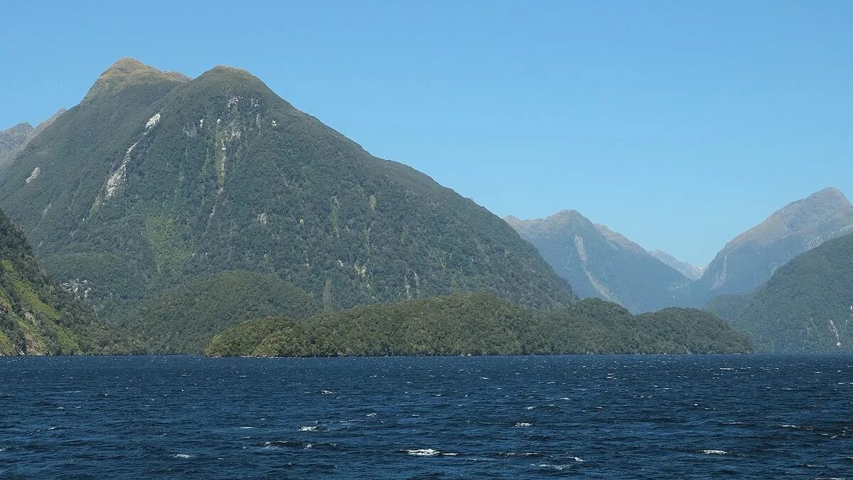 Острова Элизабет. Острова королевы Елизаветы. Острова королевы Елизаветы фото. Queen island