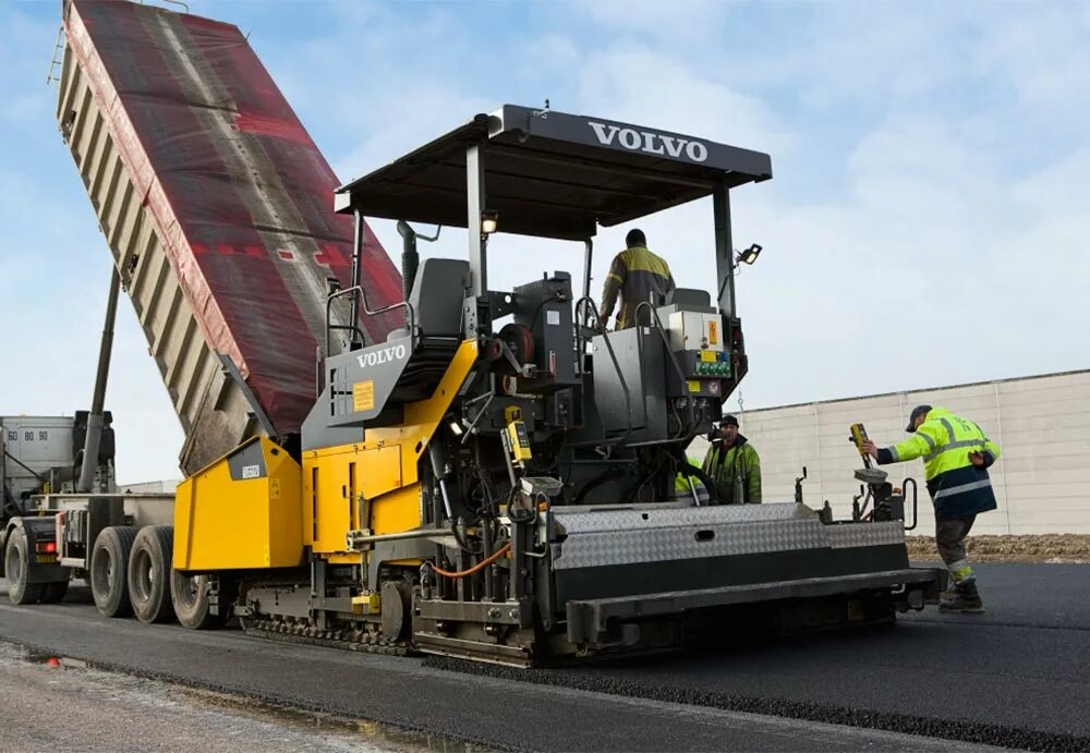дорожный рабочий. фасад бетонка плиты. каток тв. моделька эвакуатора газель. авито дорожное.