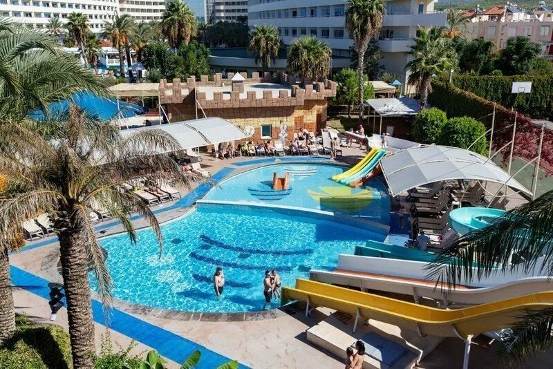 Crystal Admiral Resort Suites & Spa - Ultimate All Inclusive в Манавгат в Туречч