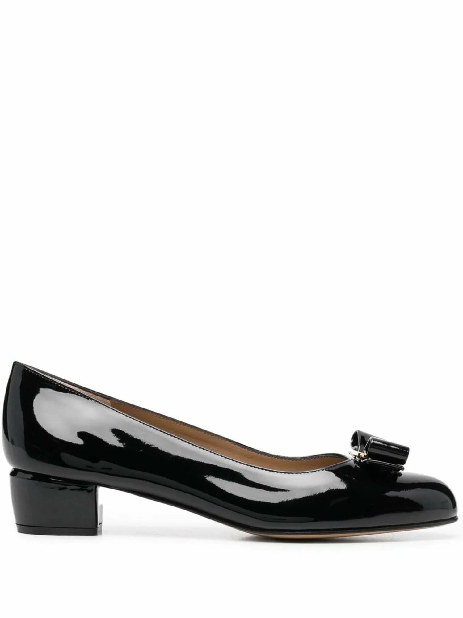 Туфли salvatore ferragamo. Salvatore ferragamo туфли женские. Туфли salvatore ferragamo с контрастным каблуком. Туфли сальваторе феррагамо. Туфли ferragamo женские.
