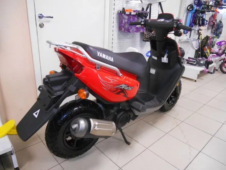 Yamaha bws 100. Ямаха БВС 100. Скутер Ямаха BWS 100. Yamaha BWS-2. Yamaha BWS красный.