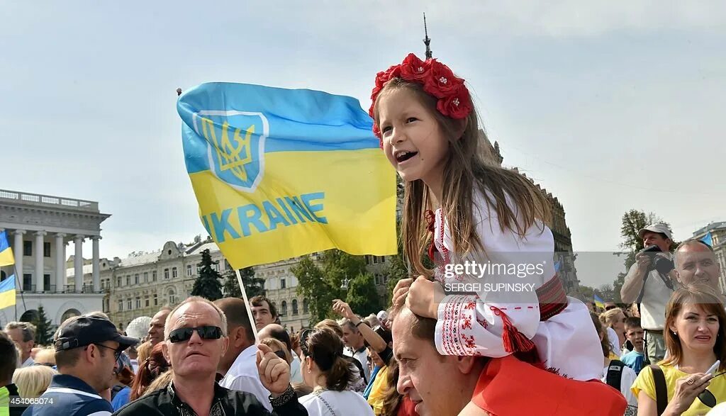 Ukrainians com. Украинцы в Эстонии. Картинки украинцы в Эстонии. Украинцы в Эстонии сегодня. Украинцы в Эстонии напились.