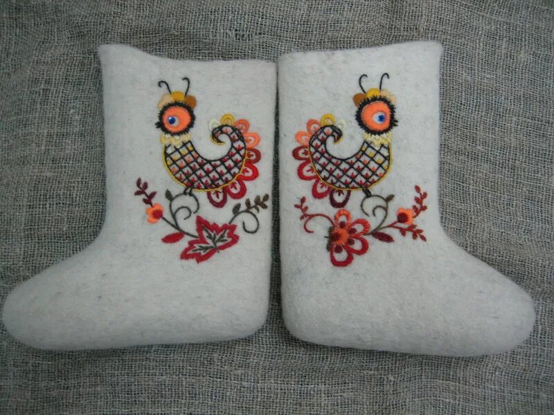 мини валеночки сувенирные. сувенирные валенки пара жених и невеста купить во владимире. 5 пар валенок. обувь с плохими отзывами фото. подвеска "валенок".