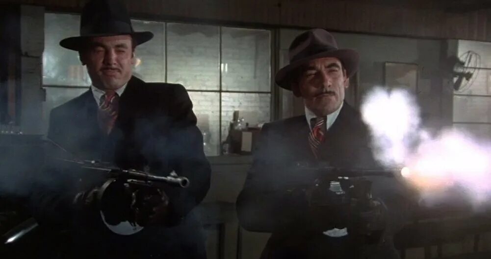 Аль капоне фильм 1989. Гангстер сканворд. Фрэнк костелло рождение мафии. Гангстер сканворд. Лаки лучано рождение мафии.