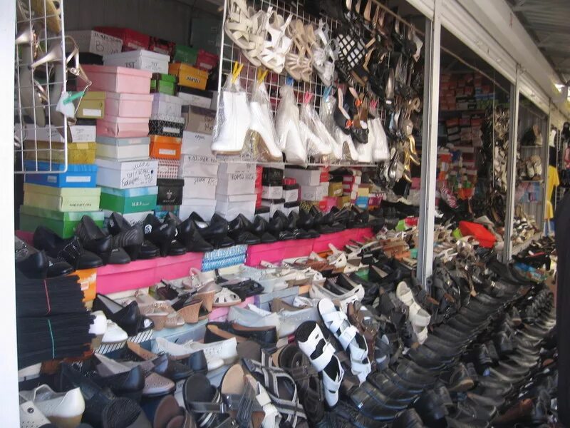 обувной магазин на рынке. магазин рикер в ашане осташковское шоссе. обувной рынок. армянская обувная фабрика масис. центральный рынок магазины обуви.